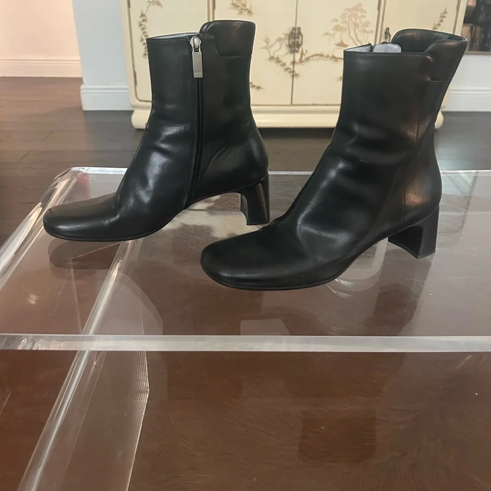 Gucci Black Leather Ankle Boots - Picture 6 of 8